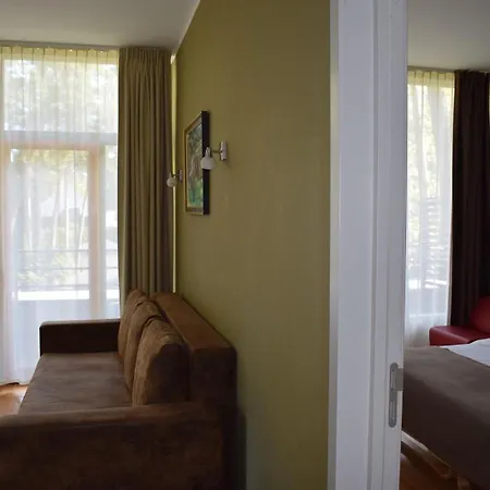 Hotel Amber Sea &